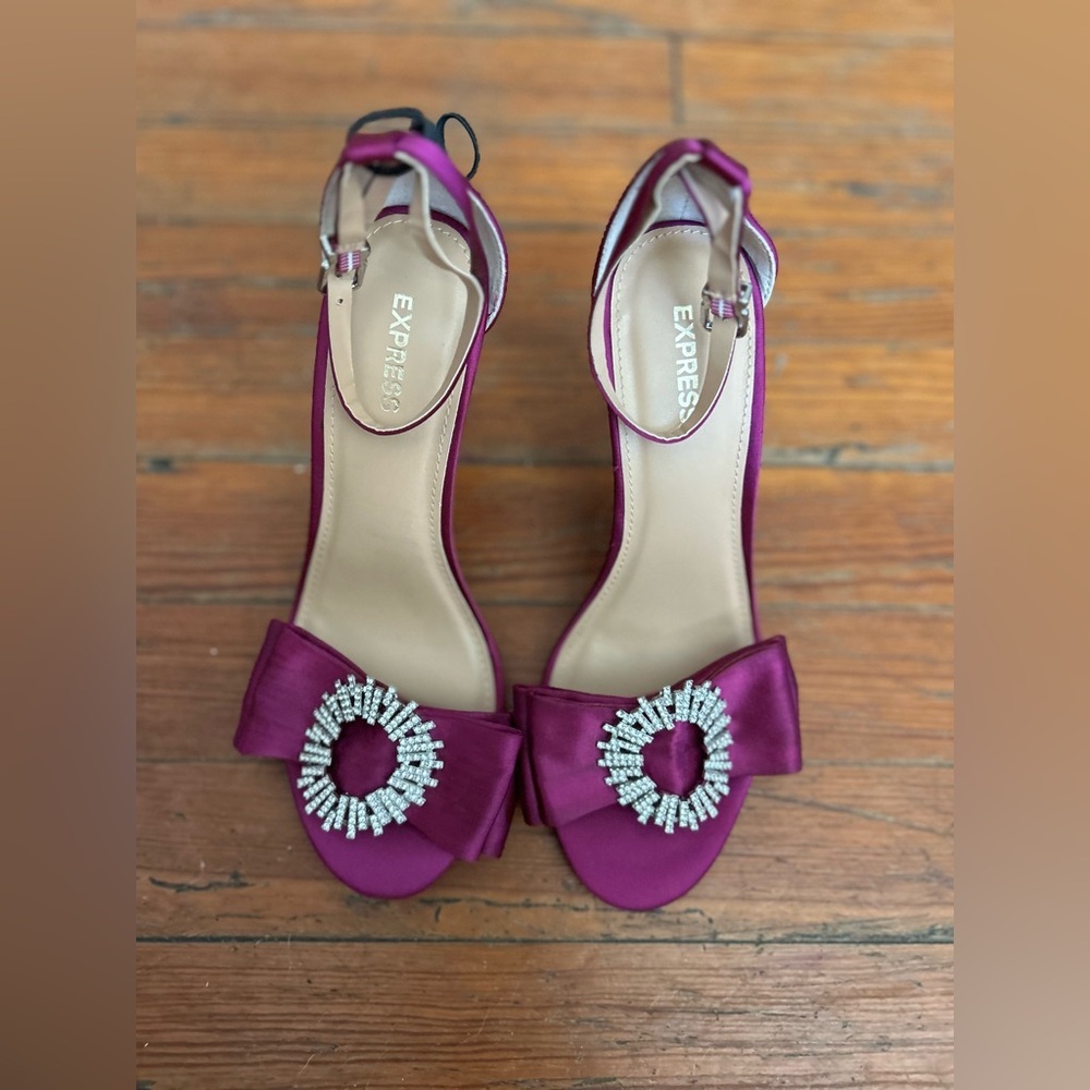 NEW Express Purple Satin Bow Rhinestone Stilettos with Crystals - Picture 7 of 8